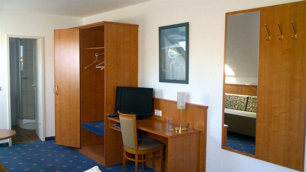 Hotel Kaiserhof Lehrte Dış mekan fotoğraf