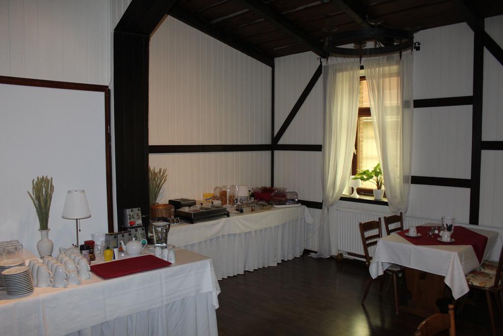 Hotel Kaiserhof Lehrte Dış mekan fotoğraf