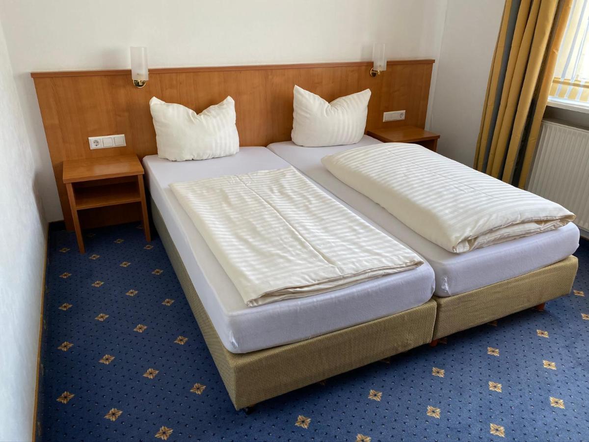 Hotel Kaiserhof Lehrte Dış mekan fotoğraf