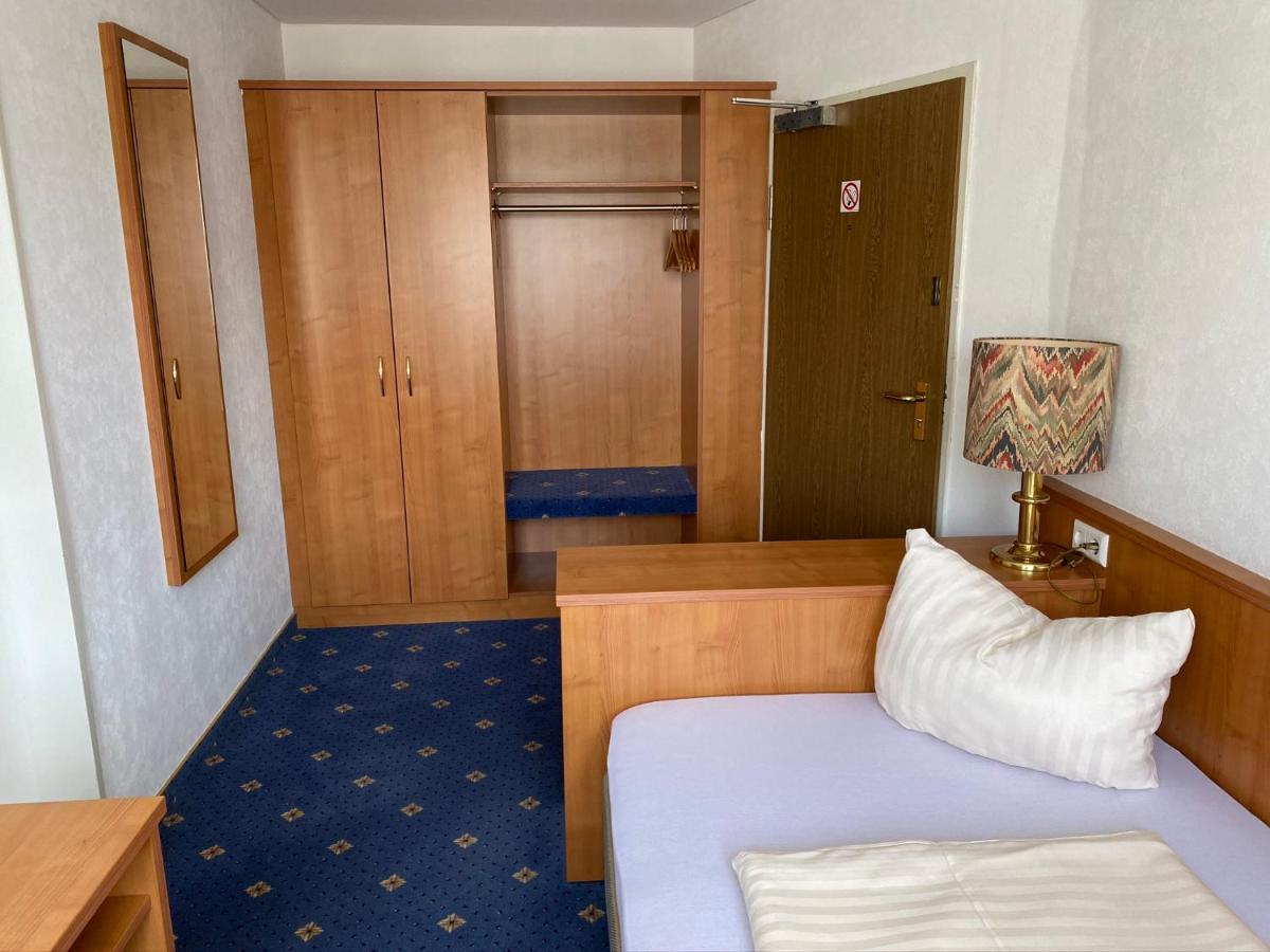 Hotel Kaiserhof Lehrte Dış mekan fotoğraf